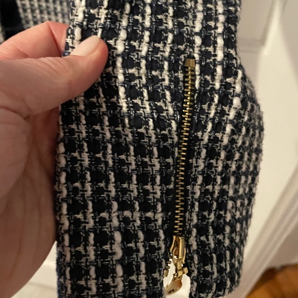 Tahari Versatile Blue and White Three Seasom Blazer/Jacket - Picture 3 of 6